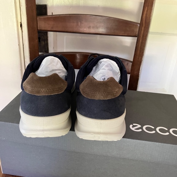 ECCO Men's CS20 Casual Trainer Sneaker / U.S. 7-7.5 / EU 41 - Picture 2 of 4